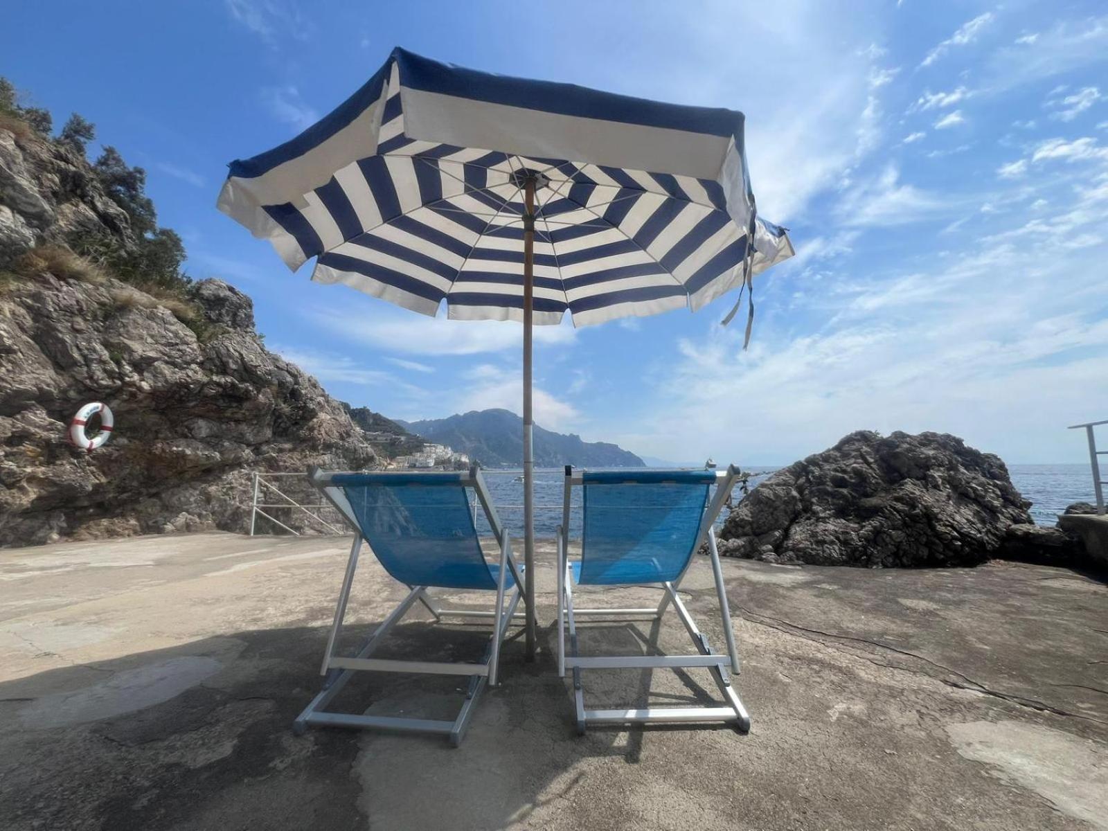 Appartamento Di Raphael Con Discesa Privata Al Mare アマルフィ エクステリア 写真